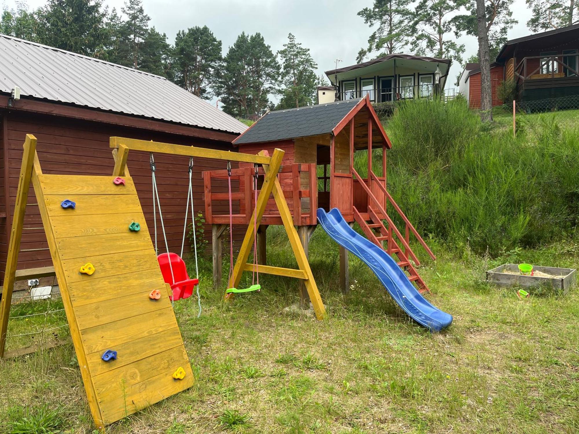 Ostoja Na Wzgorzu Hotel Swieszyno  Exterior foto